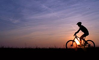 das Rad immer dabei Steuerrad und Fahrradsattel